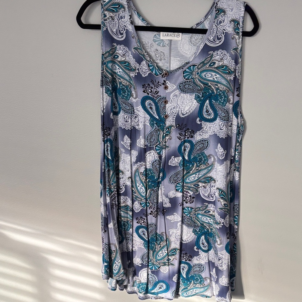 LARACE Teal and Gray Paisley V-Neck Tank